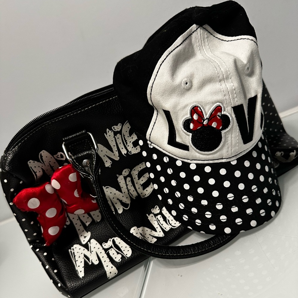 SOLD Disney Mini Mouse Polka Dot Adult Cap and handbag Set